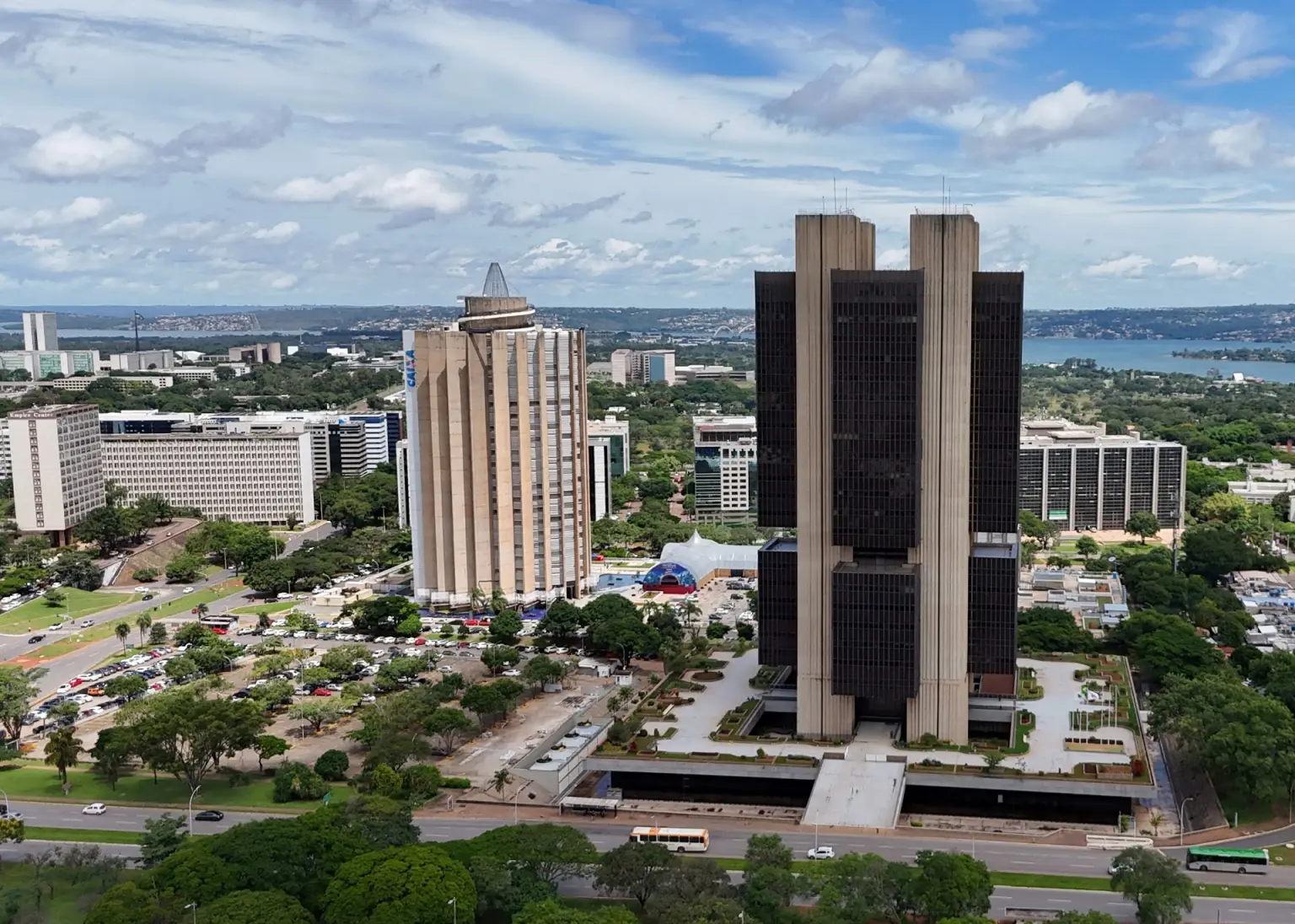 Crédito desacelera, inadimplência sobe e juros avançam em agosto, aponta BC