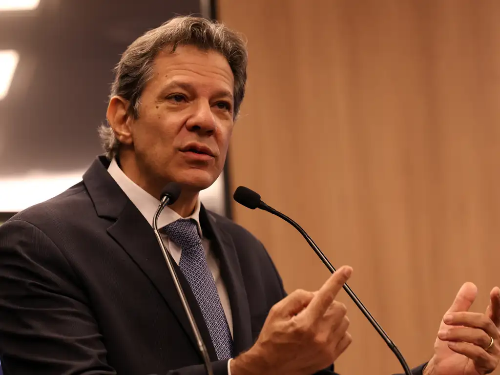 Haddad vê espaço para juro cair: ‘Acredito que nem deveria estar em 15% ao ano’