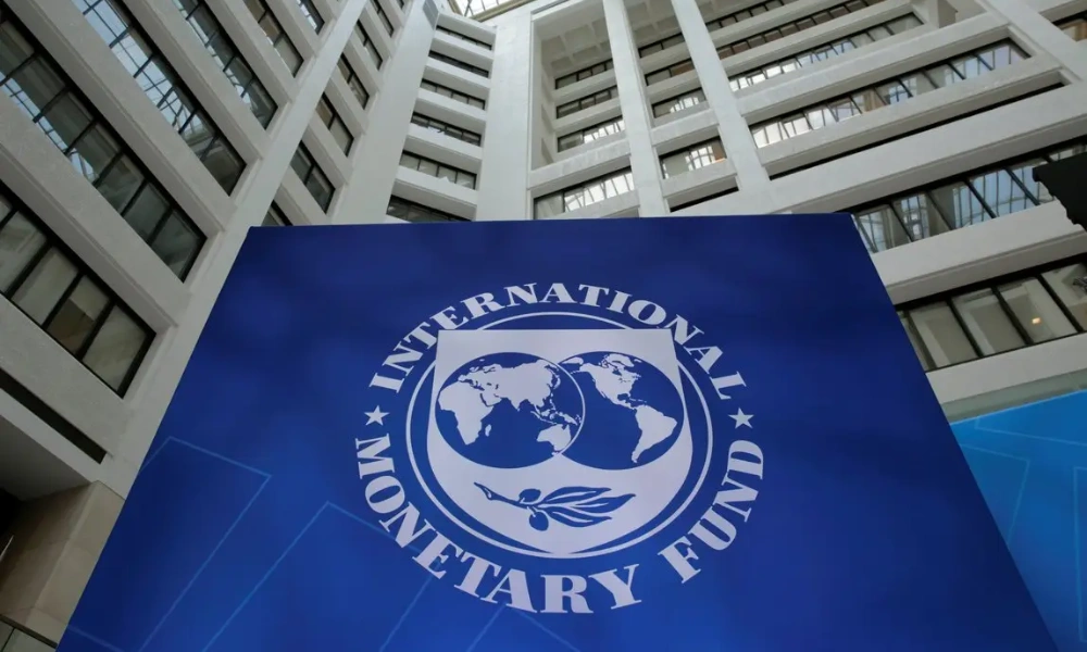 FMI eleva projeção de crescimento global, mas alerta para nova tensão EUA-China
