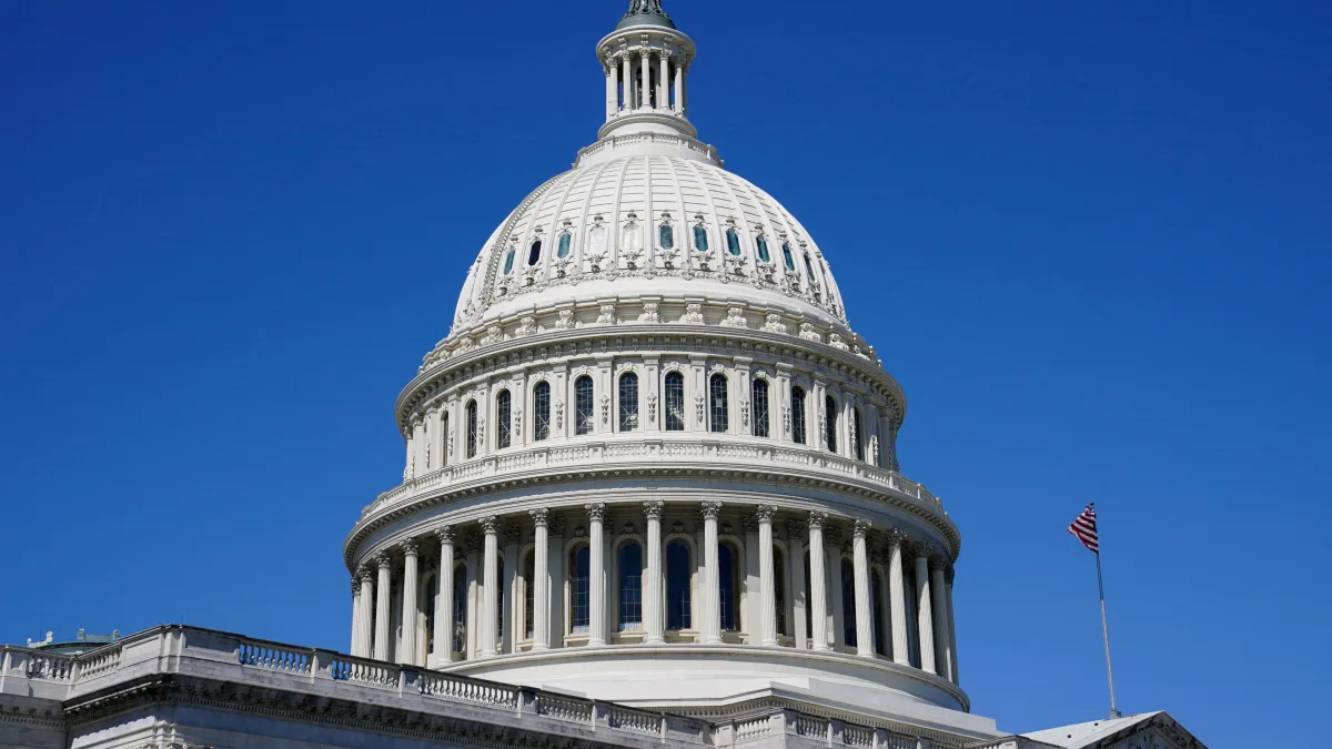 Democratas culpam Trump e partido Republicano por paralisação do governo
