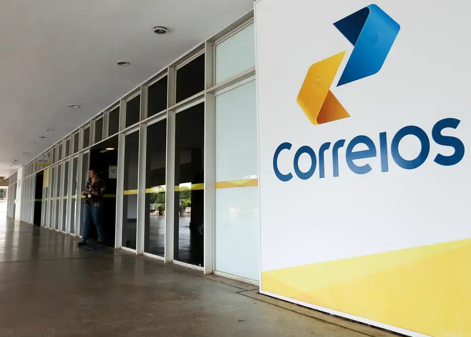 Tesouro vê juros altos e rejeita proposta de bancos para empréstimo aos Correios