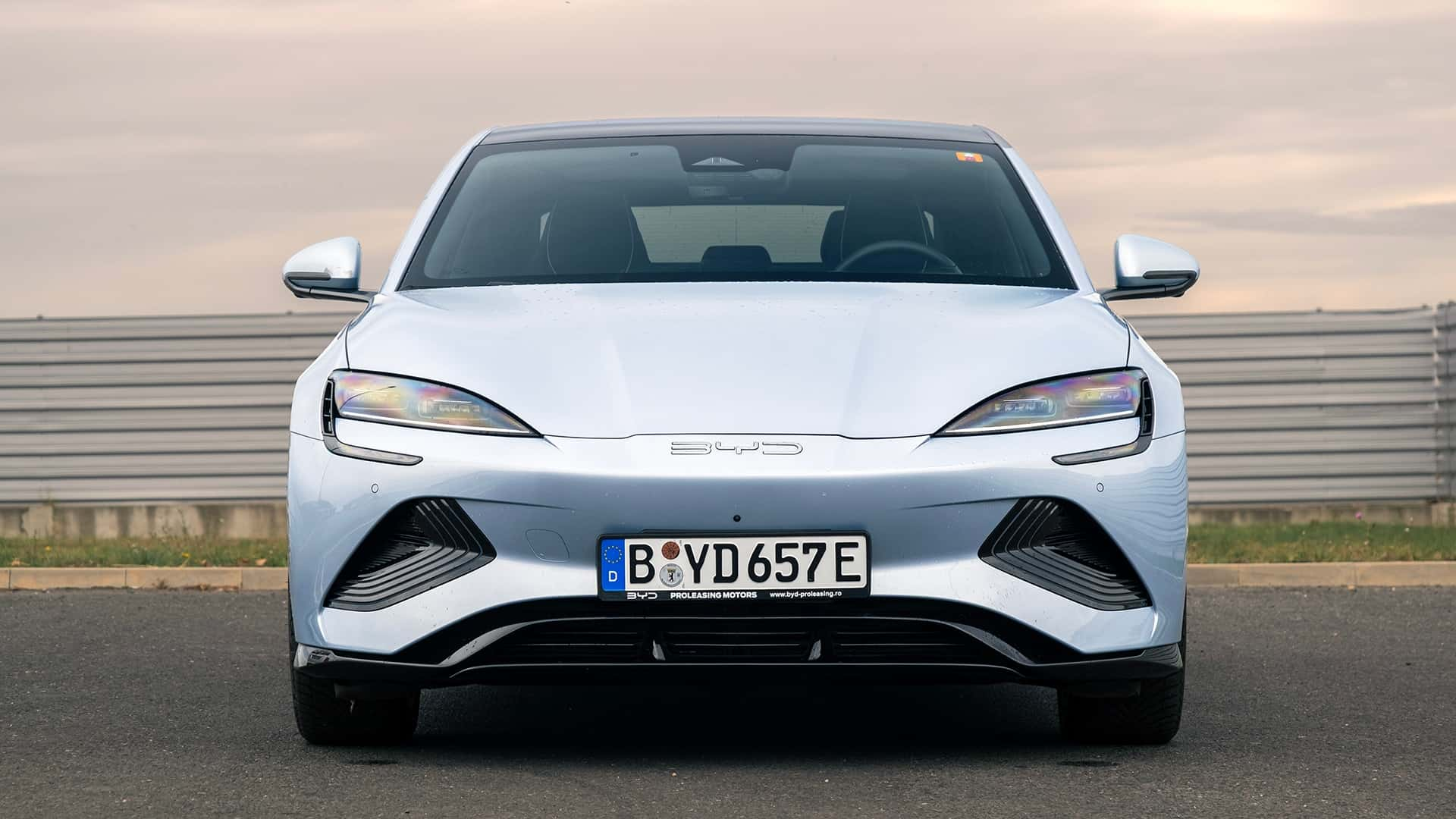 BYD deve ultrapassar as vendas da Tesla globalmente