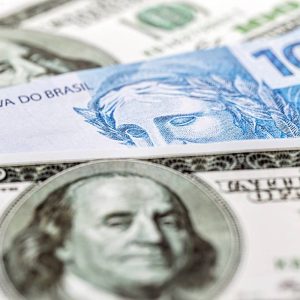 Rebaixamento dos EUA pesa nos mercados; o que esperar do Ibovespa nesta segunda (19)