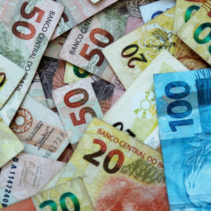 Salário Mínimo Sobe para R$ 1.871 e Anima Toda a População