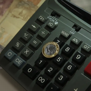Atividade econômica brasileira cresce 0,2% em abril