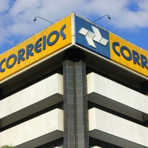 Proposta de redução de jornada de funcionários do Correios pode diminuir salários em 29,4%