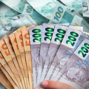 CPFs são contemplados com PIX de R$ 2.650 da CAIXA — Veja se você vai receber!
