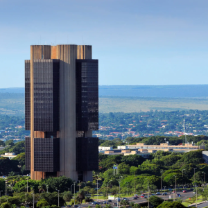 Focus: mercado corta projeção de inflação pela 4ª vez e vê Selic a 15% no fim do ano