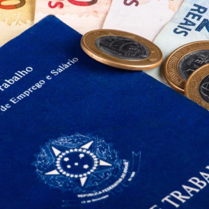 Brasileiros vão trabalhar mais de 5 meses só para pagar impostos