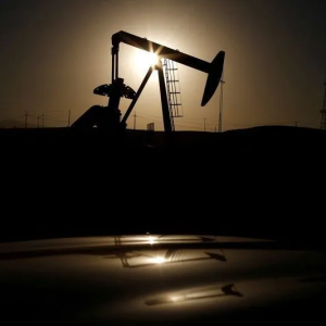 Preços do petróleo caem com acordo de cessar-fogo entre Irã e Israel