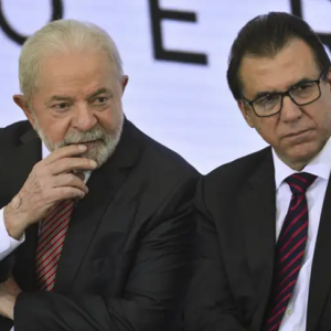 INSS: Lula não dá prazo para devolução de valores e culpa gestão Bolsonaro por crise no órgão