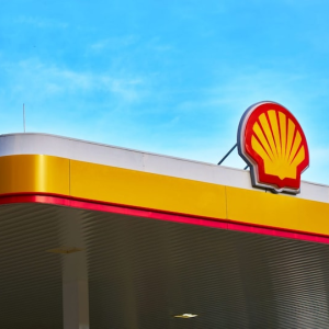 Maior negócio do petróleo em décadas? Shell nega compra da rival BP