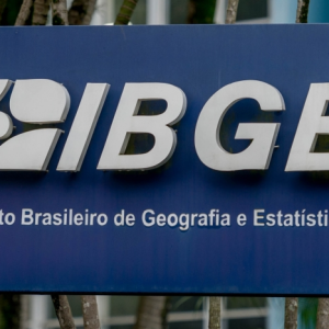 Brasil tem desemprego de 7,0% no tri até março, menor taxa da série para o período