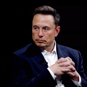 Elon Musk perde R$ 70 bilhões com queda das ações da Tesla após a criação do ‘Partido da América’