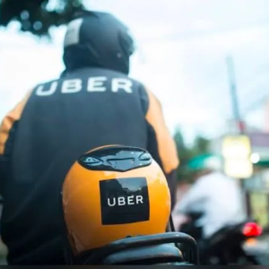 Uber e 99 deixam de oferecer corridas de moto em São Paulo