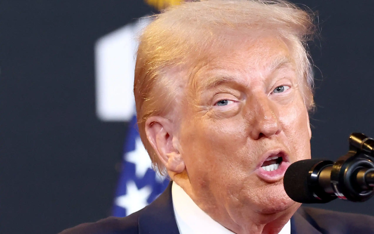 Trump age para isentar ouro e urânio de tarifas — e café pode entrar na lista