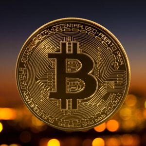 Bitcoin dispara e atinge novas máximas históricas acima de R$ 670 mil