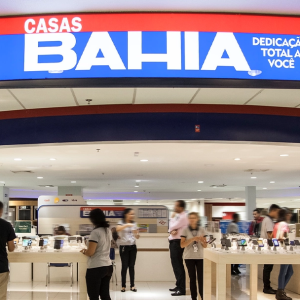 Mercado financeiro: JBS retira suas ações da B3 e Casas Bahia divulga estratégia para cortar dívida; confira os destaques.