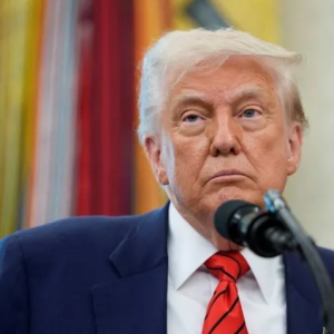 Análise: Saída de diretora Lisa Cook pode beneficiar Trump no Fed