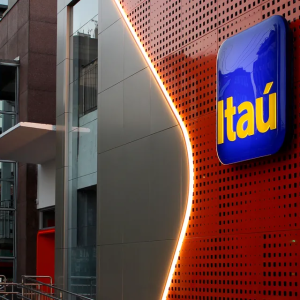 Demissões no Itaú: trabalhador pode ser monitorado em home office? Qual o limite? Veja o que diz a lei