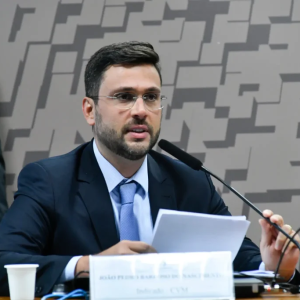 Presidente da CVM renuncia ao cargo após 3 anos por motivos pessoais