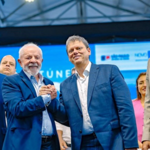 Leilão bilionário no Porto de Santos divide Lula e Tarcísio