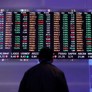 Mercado Retoma Interesse no ETF IVVB11 Ligado à Bolsa dos EUA com Avanços nas Negociações Comerciais