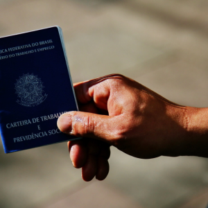 Feira online abre inscrições para empregar mais de 8 mil jovens