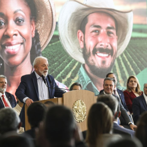 Governo anuncia Plano Safra recorde de R$ 516 bilhões para agronegócio
