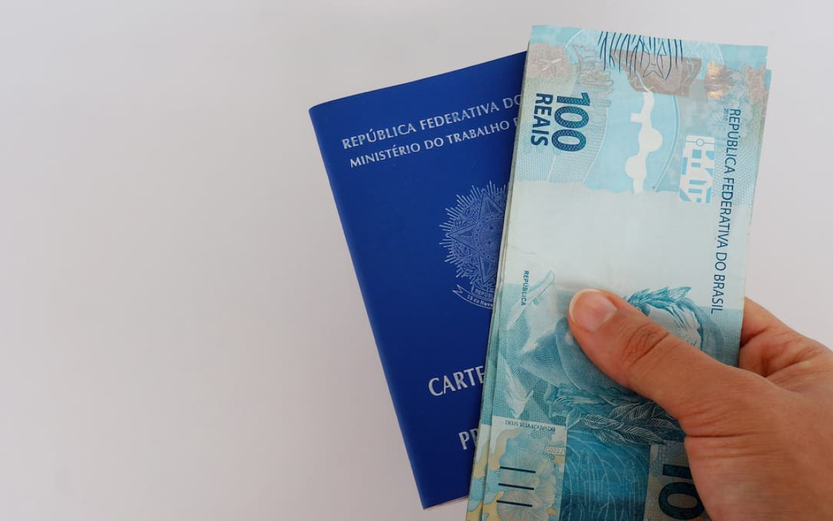 Salário mínimo: Governo anuncia reajuste para R$ 1.711,69