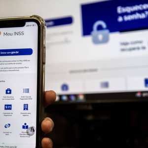 INSS suspende novas operações de crédito consignado de mais quatro bancos