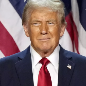Trump chama Powell de desgraça americana e pede juro 2,5 pontos mais baixos
