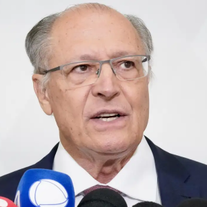 Alckmin diz esperar queda dos juros na próxima reunião do Copom