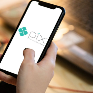 PIX Parcelado amplia alternativas de crédito, com custo alto e risco de inadimplência; entenda