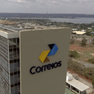Governo Lula Tenta Blindar os Correios em Meio a Medidas de Contenção de Gastos