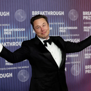 Ações da Tesla apagam perdas do ano e já sobem 85% desde mínima de abril