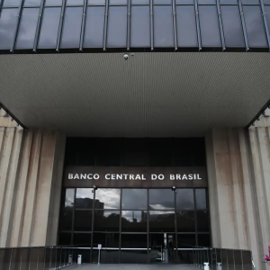 Copom inicia reunião nesta terça para definir taxa básica de juros