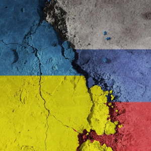 Rússia e Ucrânia negociam paz nesta segunda (2) em meio à piora da guerra