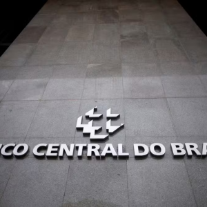 COPOM eleva taxa Selic para 15%: entenda os impactos nas dívidas tributárias – CONTEÚDO P2MC CONSULTORIA