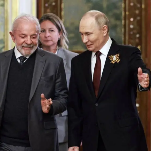 Lula diz que pedirá a Putin para comparecer às negociações com a Ucrânia